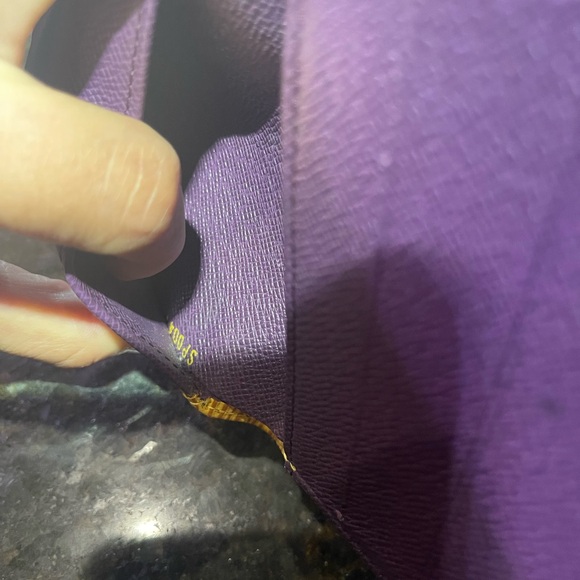 🤩🤩EUC Louis Vuitton LV Epi Elise tassil yellow compact wallet - Picture 7 of 7